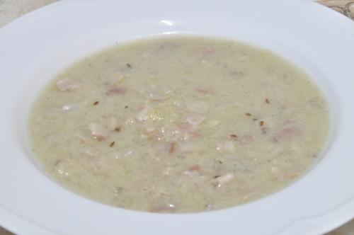 Jak uvařit čorba ze slaniny a hlávkového zelí ? Snadné recept, připravený za 30 - 45 minut